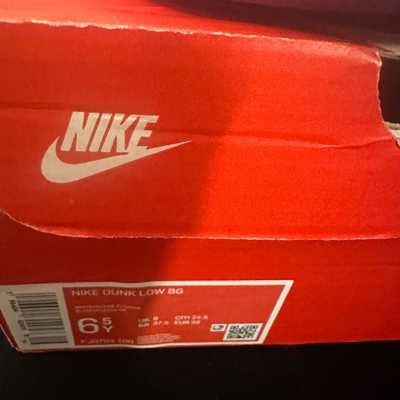 Nike Women's Fuchsia and White Sneakers - Picture 3 of 5